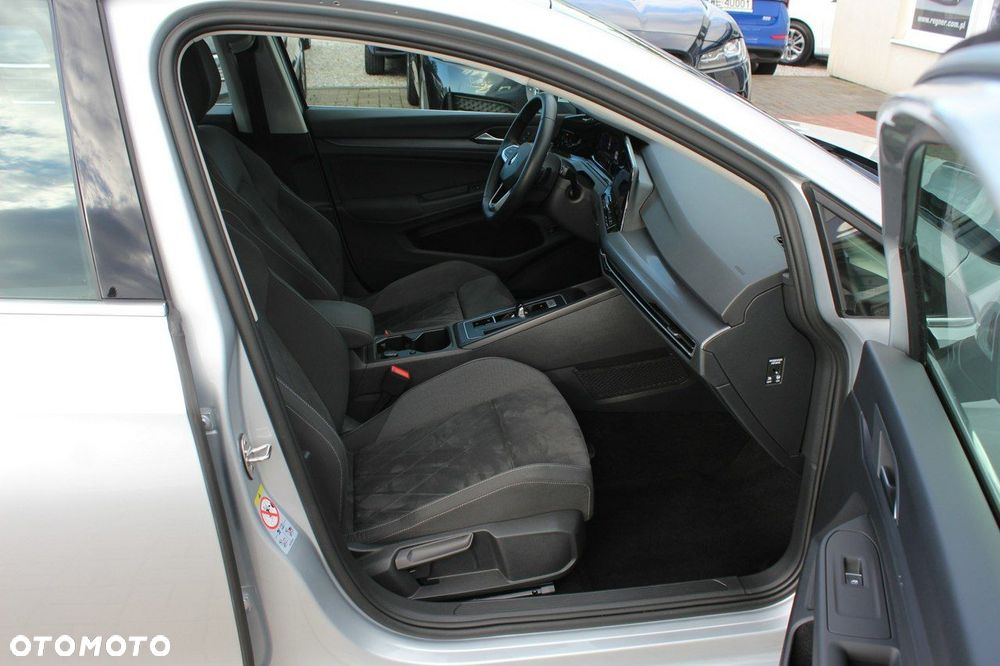 Volkswagen Golf VIII 1.4 TSI Plug-In Hybrid Style DSG - 8