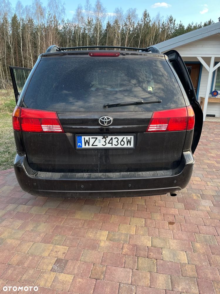 Toyota Sienna - 14