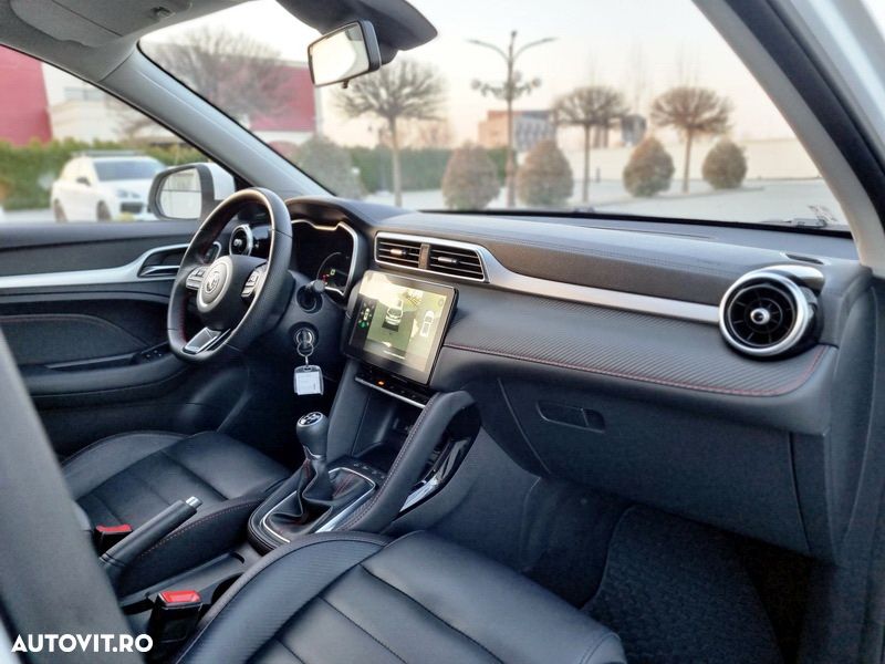 MG ZS ICE 1.5 VTI-tech Luxury - 14