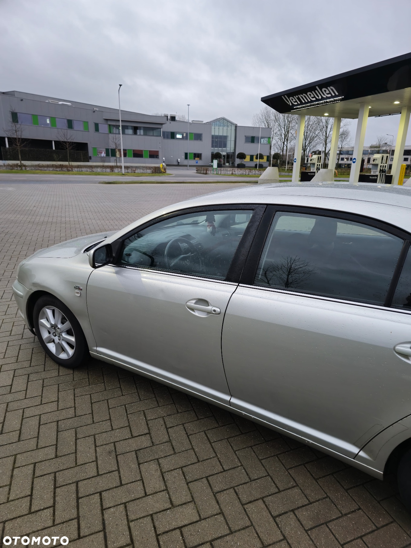 Toyota Avensis 2.0 D-4D - 8