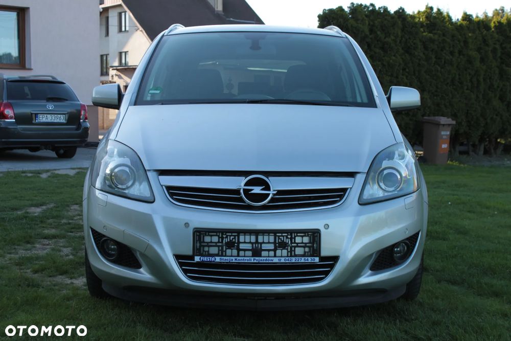 Opel Zafira - 2