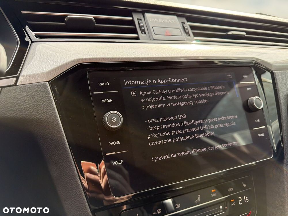 Volkswagen Passat - 26