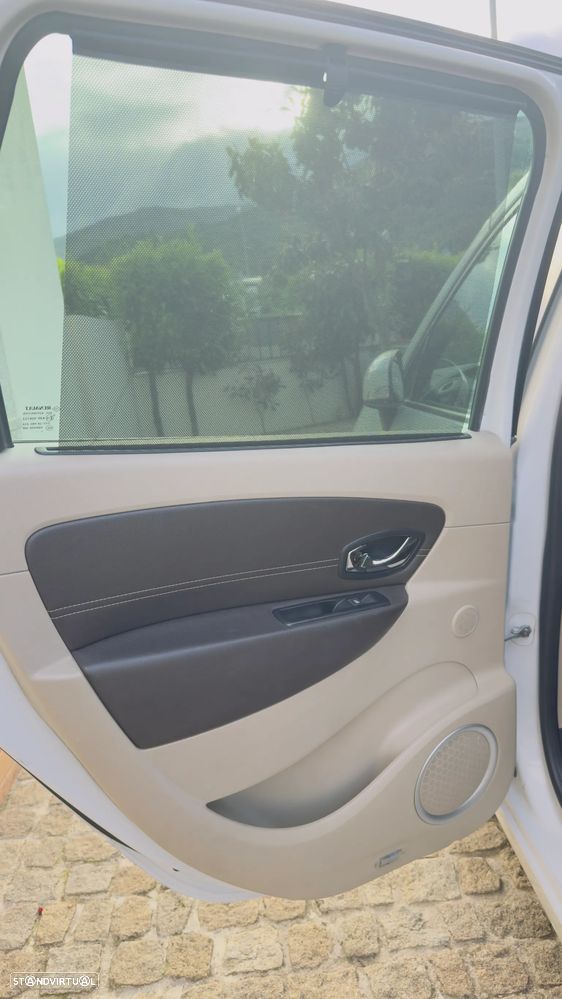 Renault Grand Scénic dCi 130 FAP Start & Stop Bose Edition - 15