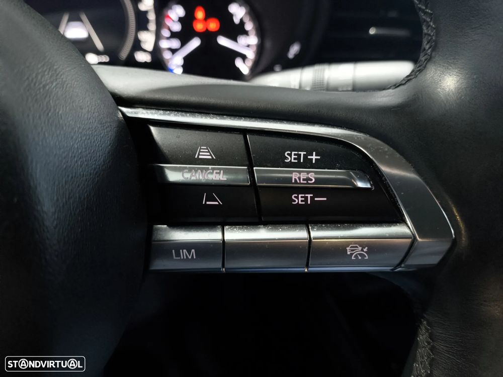 Mazda CX-30 2.0 Sky-G Evolve i-Active +Sport - 24