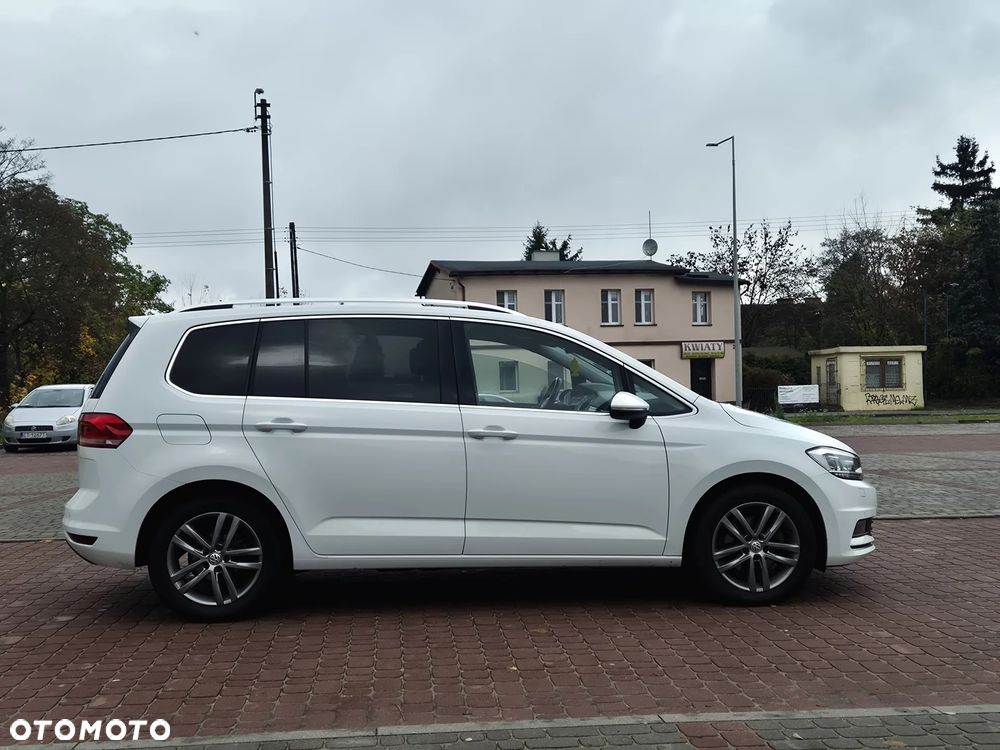 Volkswagen Touran 1.5 TSI ACT OPF DSG Highline - 8