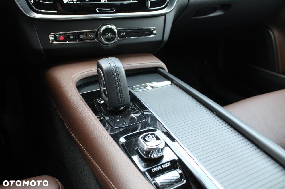 Volvo V90 - 17