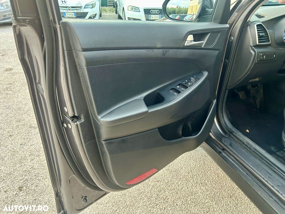 Hyundai Tucson blue 1.6 CRDi 2WD Style - 12