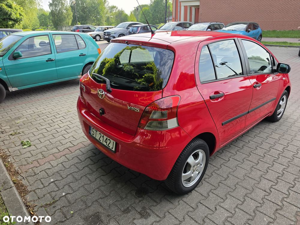 Toyota Yaris 1.0 Luna A/C - 4