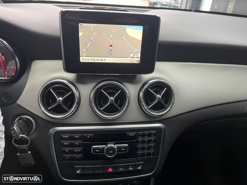 Mercedes-Benz CLA 200 CDi Urban - 13