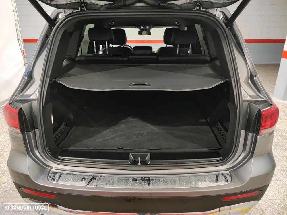 Mercedes-Benz GLB 180 d Progressive - 9