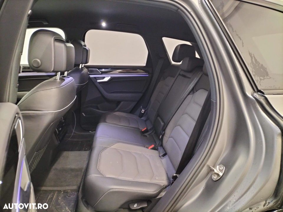 Volkswagen Touareg V6 TDI R-Style - 16