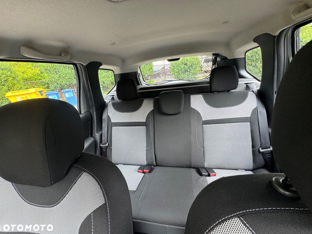 Dacia Duster 1.6 SCe Open S&S - 12