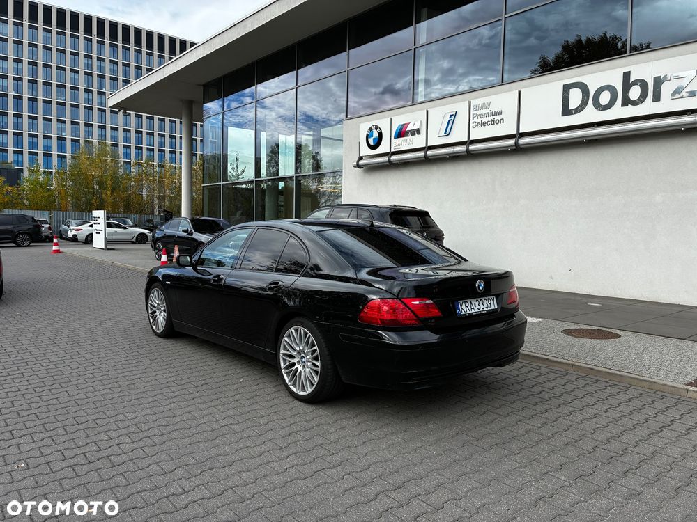 BMW 7 Series 2007 photo 2