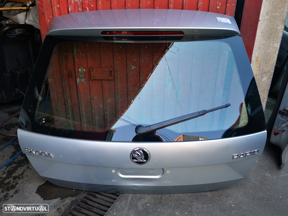 SKODA RAPID CARRINHA MALA PARA CHOQUES REFORÇO - M289 PC462 - 3