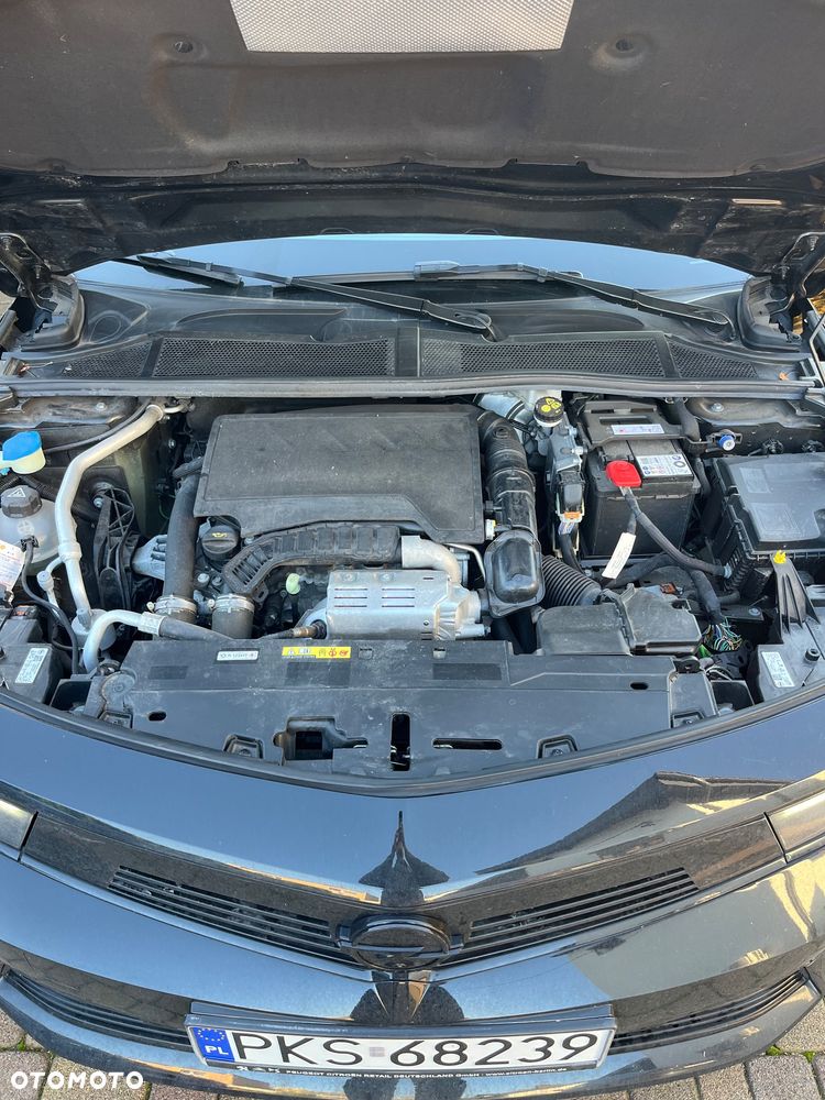 Opel Astra 1.2 Turbo GS Line - 24