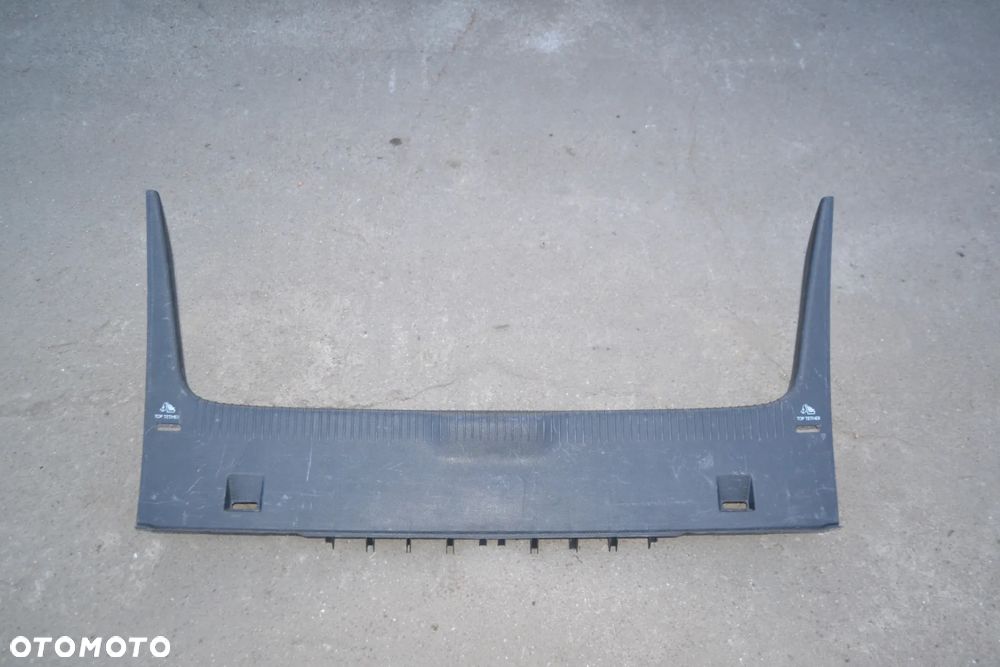 VW GOLF V VI HB OSŁONA PASA TYLNEGO BAGAŻNIKA 1K6863459L - 1