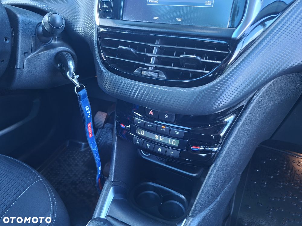 Peugeot 208 1.2 PureTech Allure S&S - 15