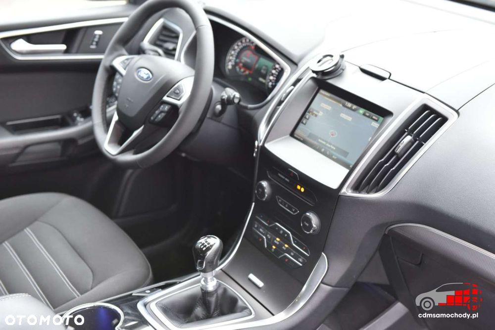 Ford Galaxy - 26