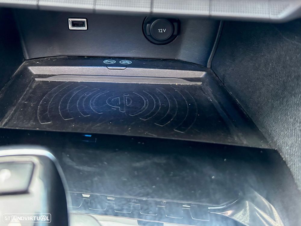 Peugeot 3008 1.2 PureTech Allure EAT6 - 17