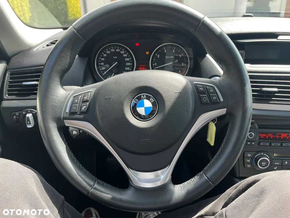 BMW X1 sDrive18i xLine - 9