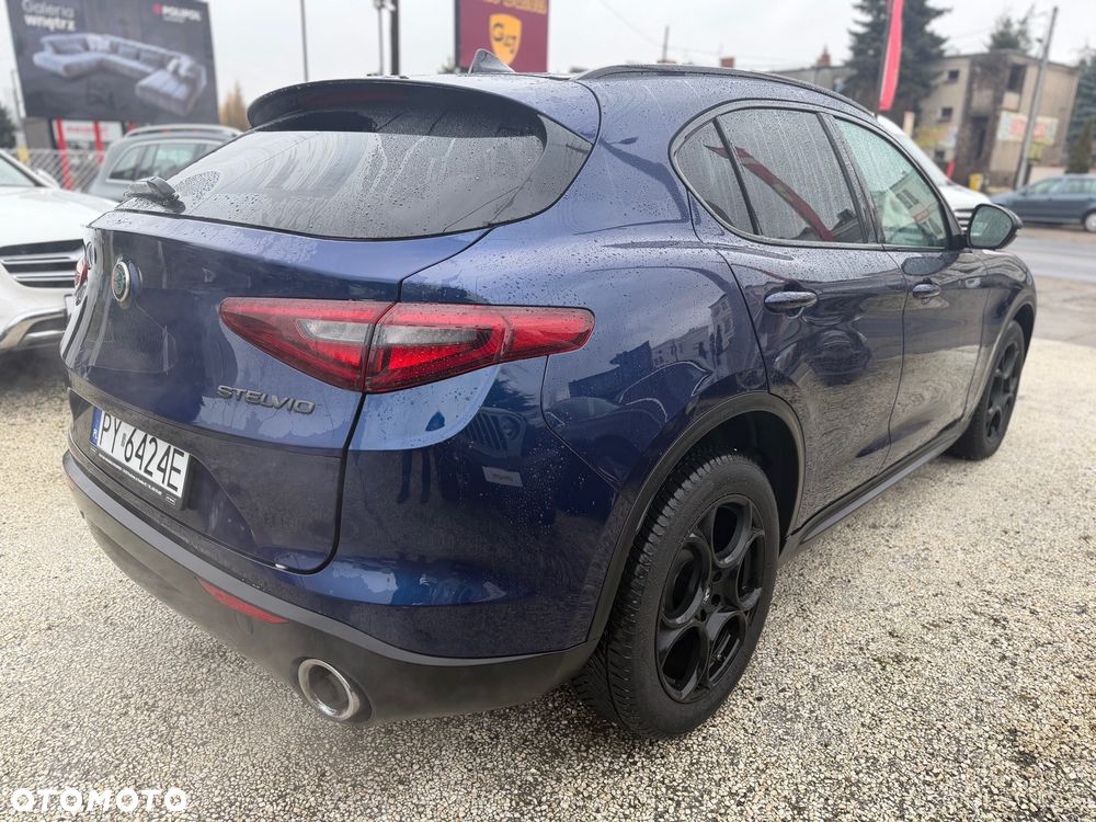 Alfa Romeo Stelvio 2.0 Turbo Executive Q4 - 5