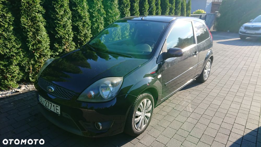 Ford Fiesta 1.4 Ambiente - 4