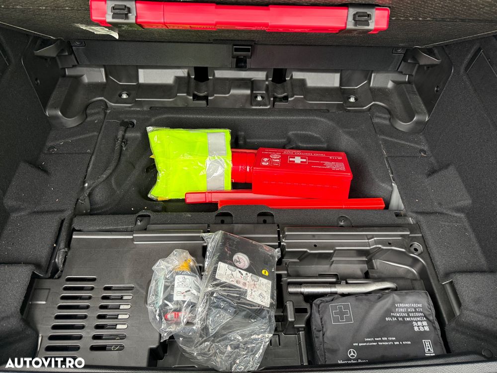 Mercedes-Benz GLB 200 4MATIC Aut. - 22