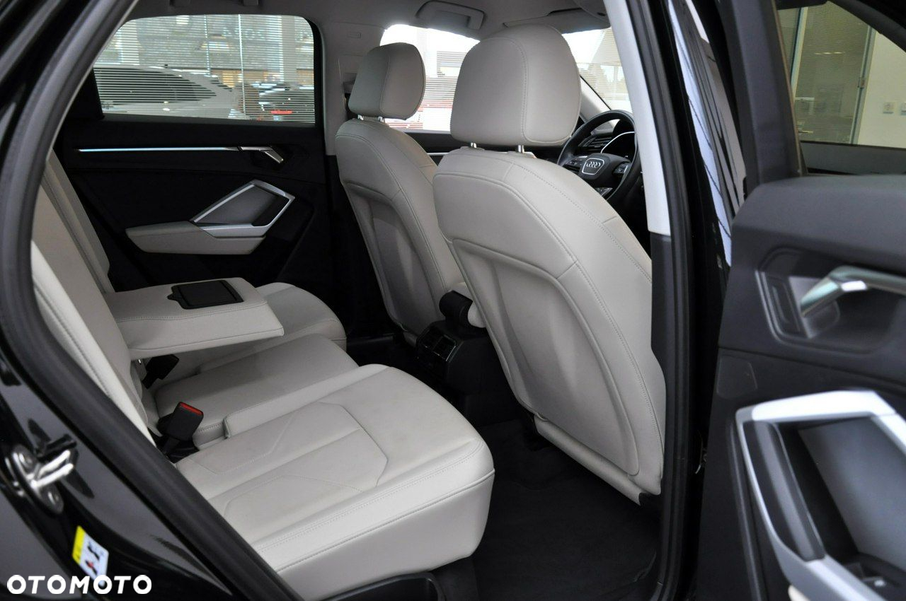 Audi Q3 Sportback - 32
