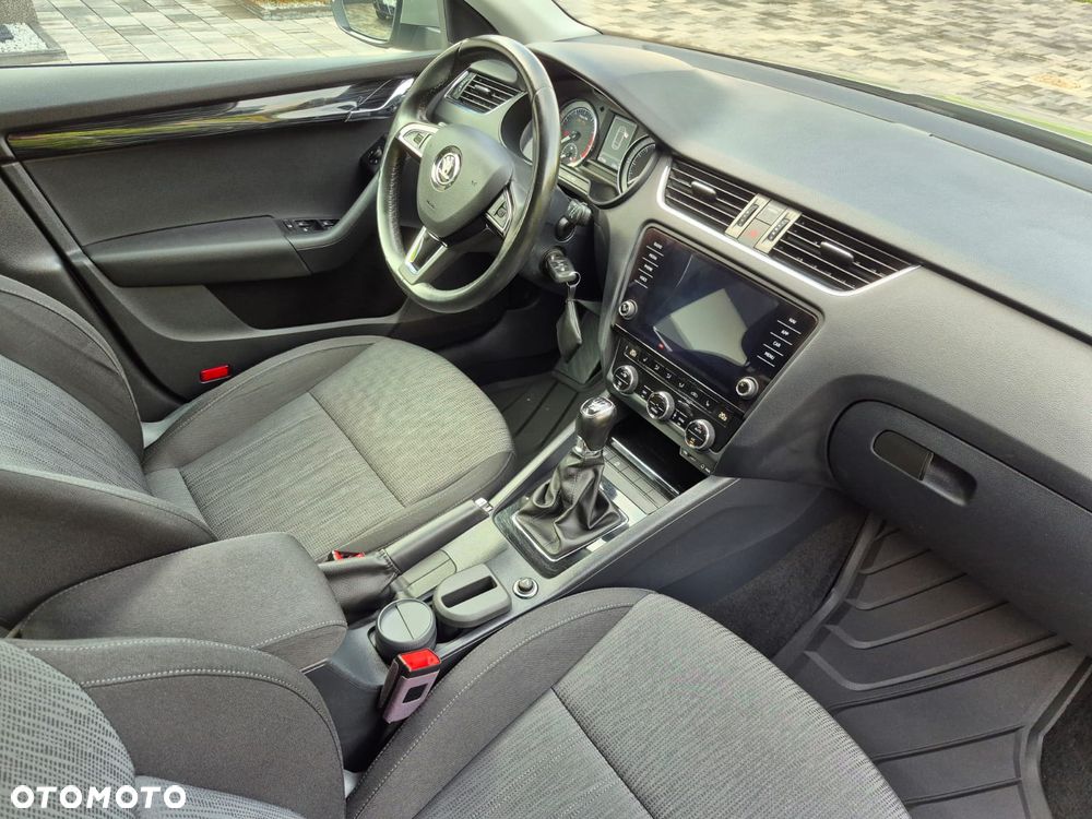 Skoda Octavia 1.4 TSI Joy - 11