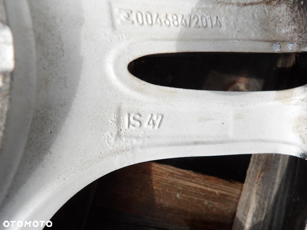 BMW - F30,F31,F32,E90 - KOMPLET ALUMINIWYCH FELG - M PAKIET - 8jX18H2  IS34 - 8,5jX18H2  IS47 - 7845880  7845881 - 9