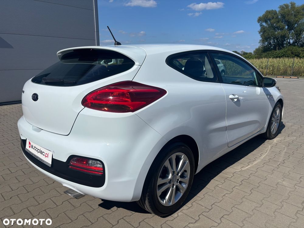 Kia ProCeed 1.6 GDI Edition 7 - 15