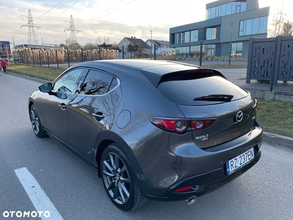 Mazda 3 2.0 mHEV AWD Hikari - 9