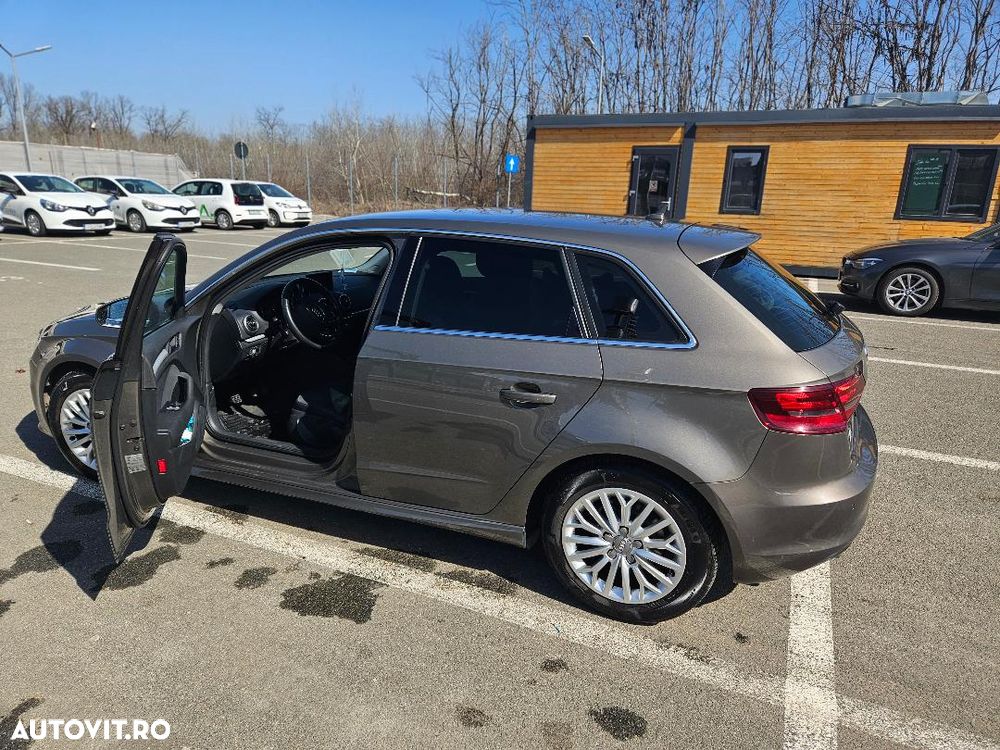 Audi A3 1.6 TDI (clean diesel) Ambiente - 4