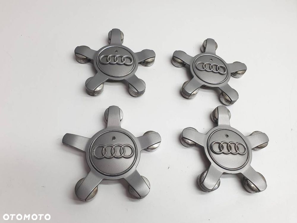 KAPSEL DEKIEL KOŁPAK ZNACZEK FELGI KOMPLET AUDI A3 8P 8R0601165 - 1