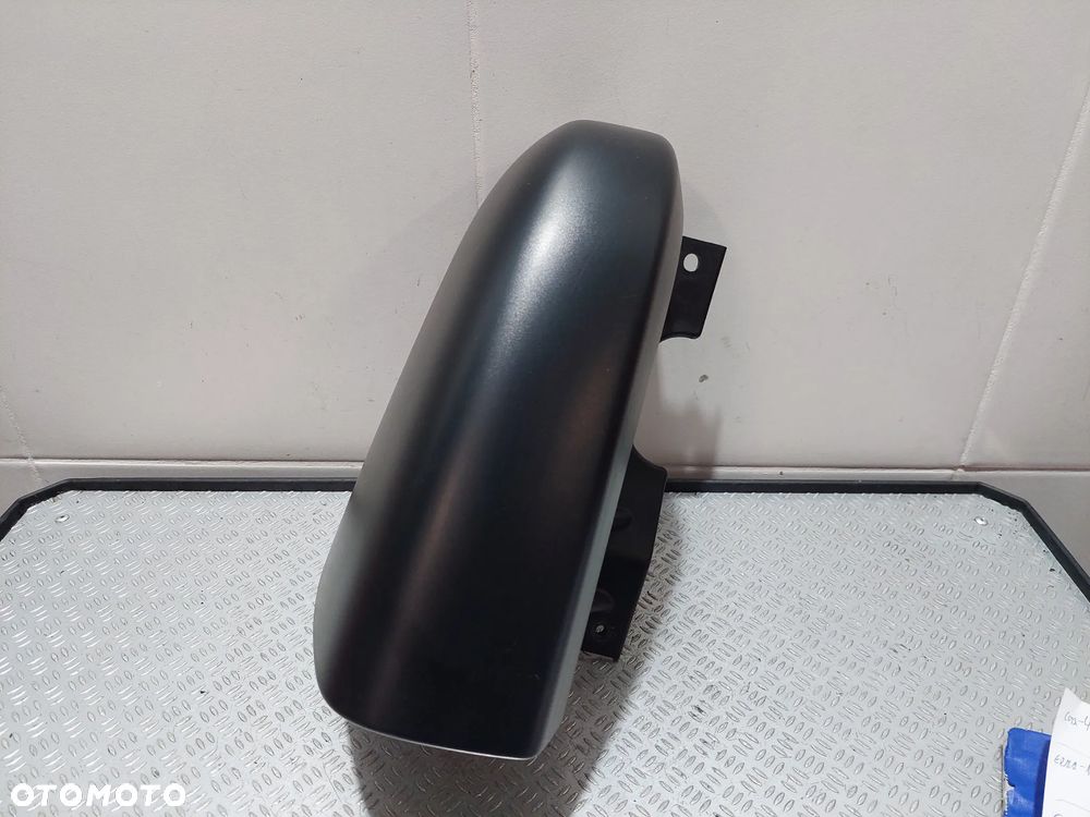 PLASTIK OSŁONA NAD LAMPĄ LEWY TYŁ RENAULT TRAFIC III 3 R2016 NR 9039037759R, 903905765R - 1