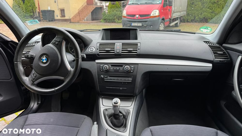 BMW Seria 1 118d - 14