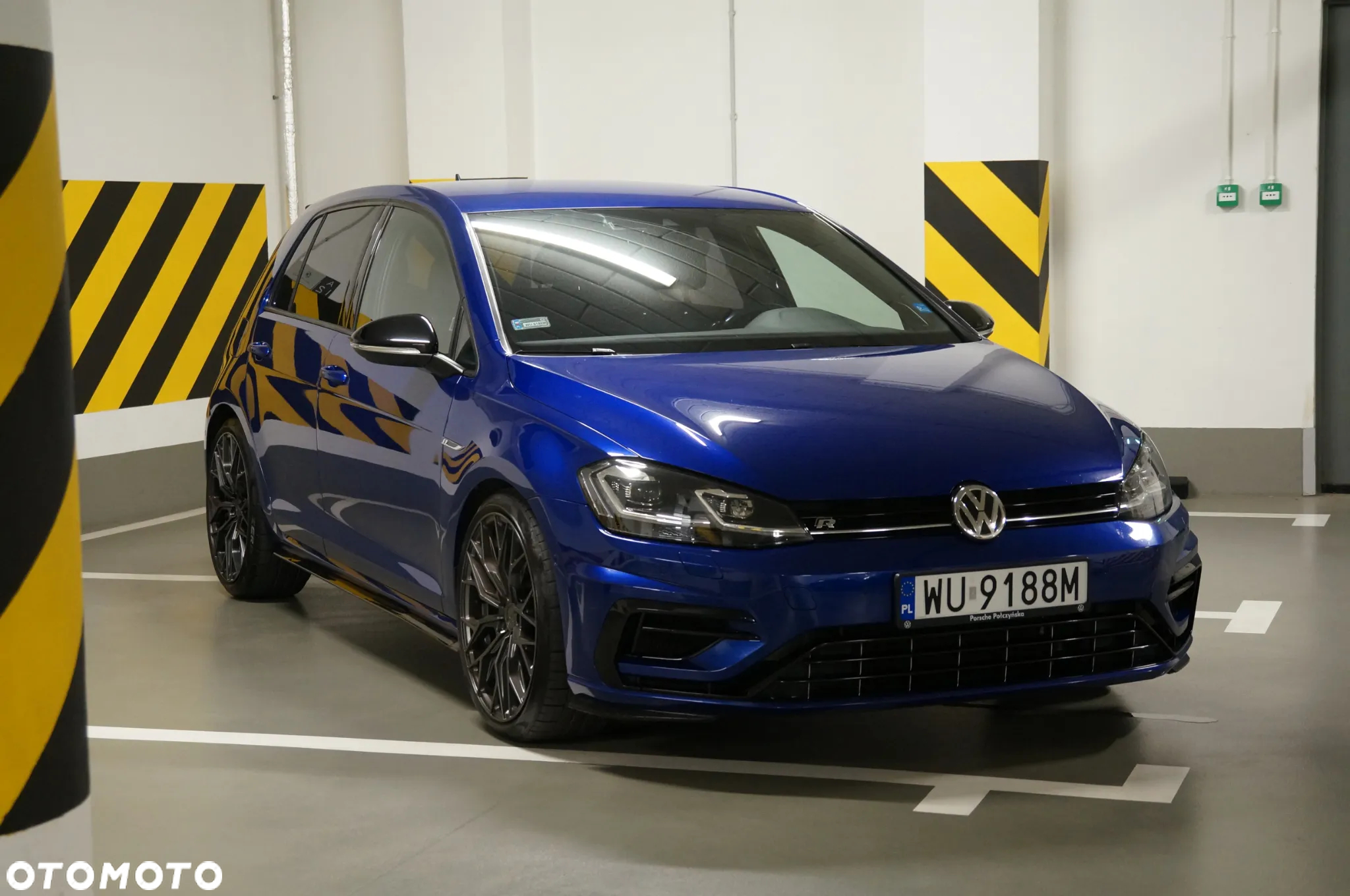 Volkswagen Golf R 4Motion (BlueMotion Technology) DSG - 6