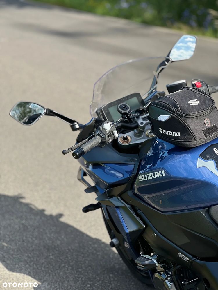Suzuki GSX 1000 - 4