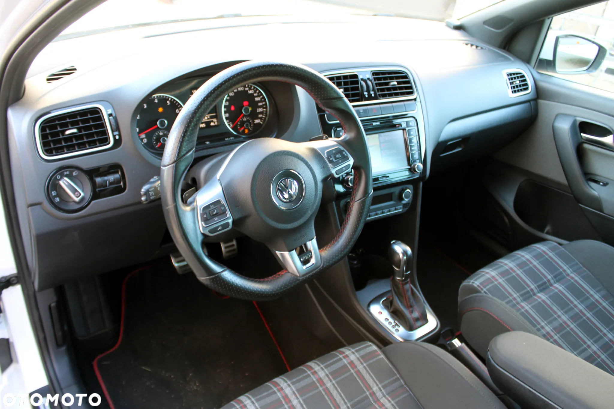 Volkswagen Polo - 9