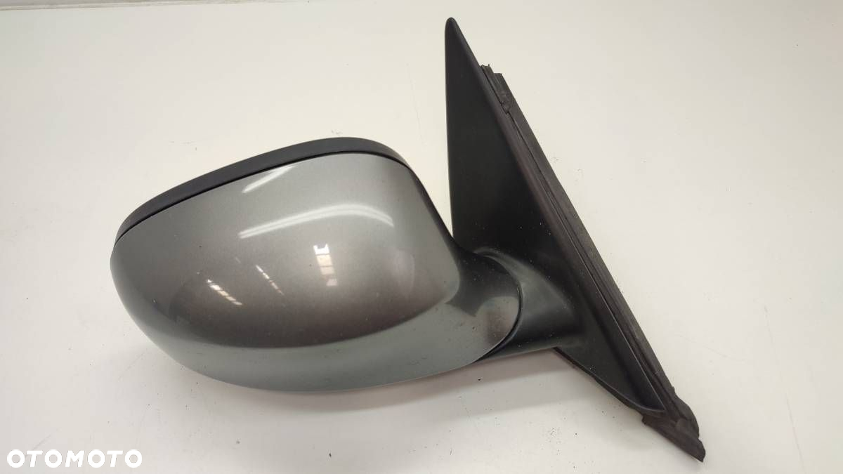 LUSTERKO PRAWE BMW E90 E91 LIFT LCI EUROPA 5 PIN A52 space grey metallic - 2