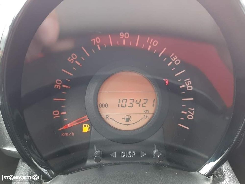 Peugeot 108 1.2 PureTech Top! Allure - 8
