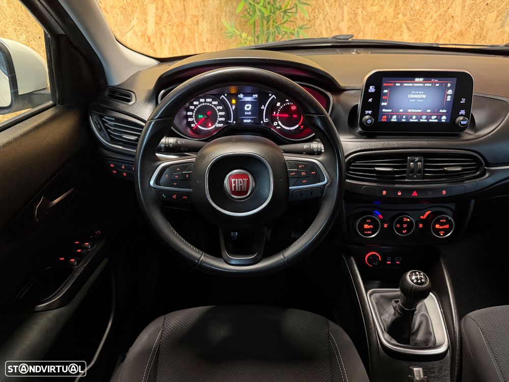 Fiat Tipo 1.3 M-Jet Lounge Tech J17 - 14