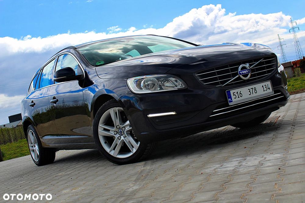 Volvo V60 D2 Geartronic Momentum - 37
