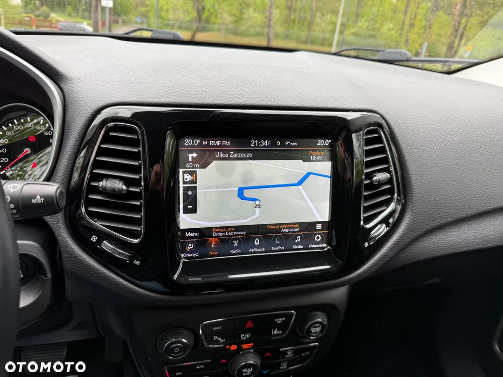 Jeep Compass - 33