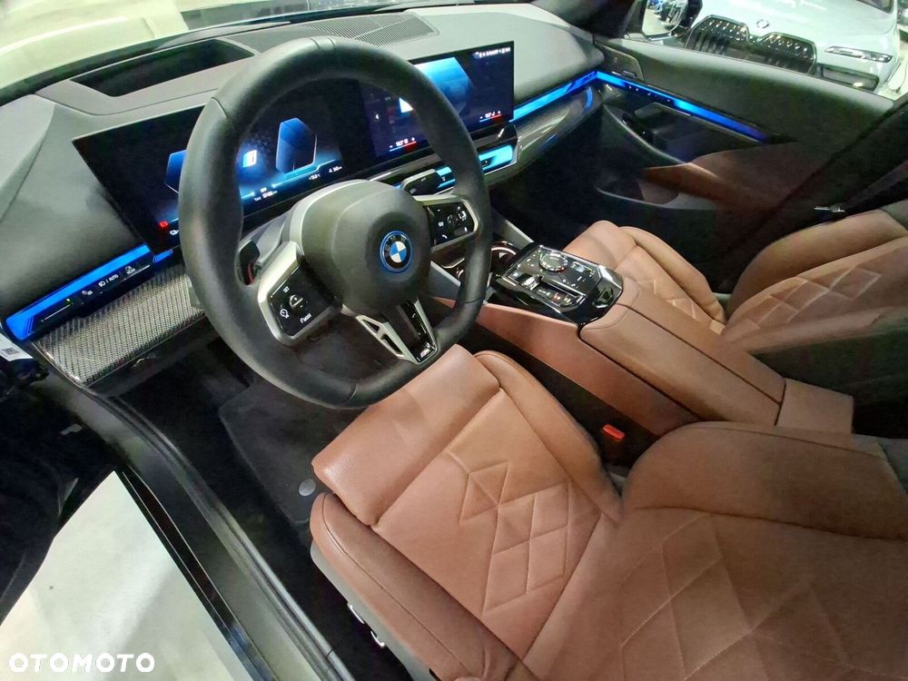 BMW i5 83.9kWh eDrive40 M Sport Edition - 11