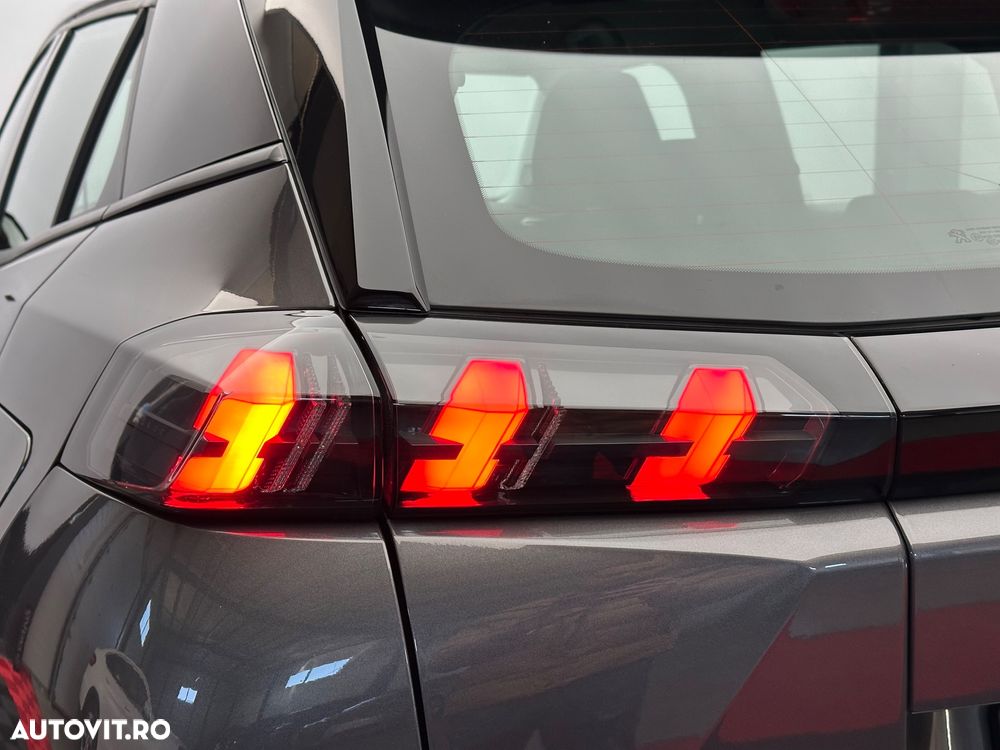 Peugeot 2008 PureTech 130 EAT8 Active - 38