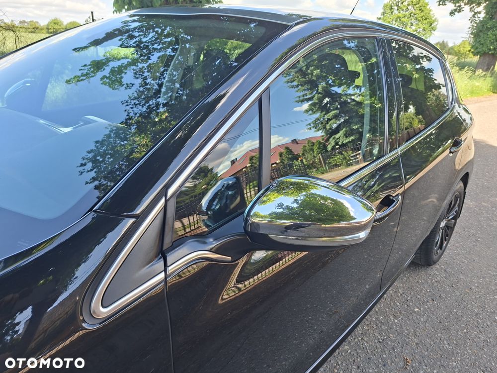 Peugeot 208 1.2 PureTech Allure S&S - 18