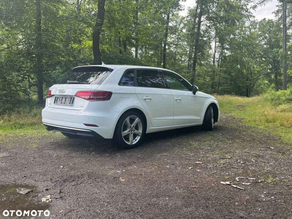 Audi A3 Sportback - 4