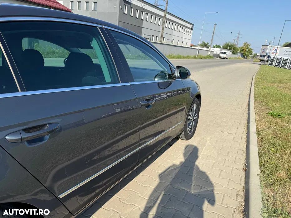 Volkswagen Passat - 9