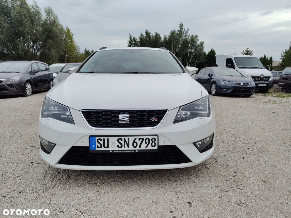 Seat Leon 2.0 TDI DPF Ecomotive DSG FR - 11